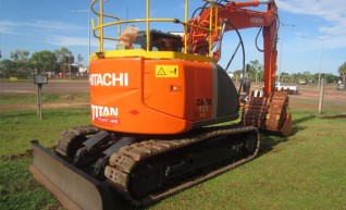 Hitachi ZX135US-3 Excavator 1