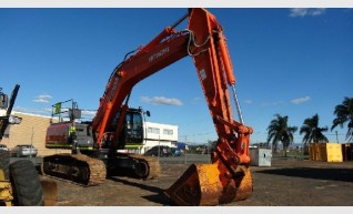 Hitachi ZX330 30T Excavator 1