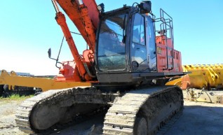 Hitachi ZX450-3 Excavator 1