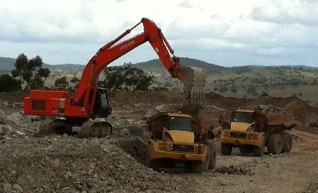 Hitachi ZX470H-3 Excavator 1