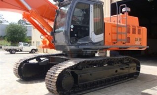 HITACHI ZX470H Excavator 1