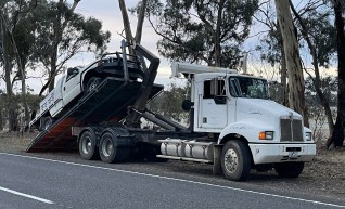 6x4 Tilt Tray Truck 1