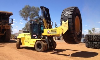 Hyster 16XM tyre handler 1