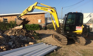 Hyundai 55-7A Excavator 1