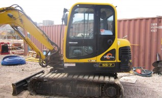 Hyundai R55-7 Midi Excavator 1