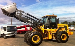 JCB 15 Ton Loader 1