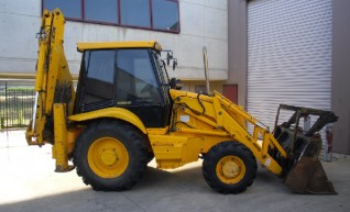 JCB 3CX 4WD Backhoe 1