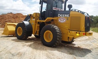 John Deere 624 Loader 1