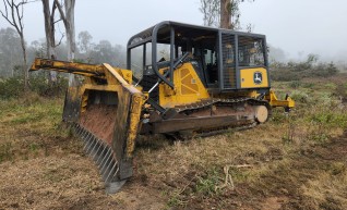 John Deere 850L Dozer (D6 size) 1