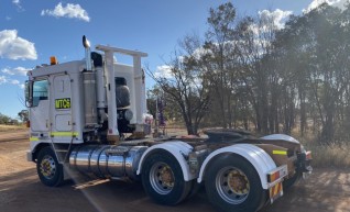 Mine Spec K104 Kenworth Prime Mover 1