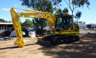 Komatsu 13 Tonne Excavator 1