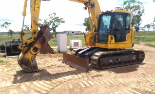 Komatsu 14T Excavator with Offset Boom 1