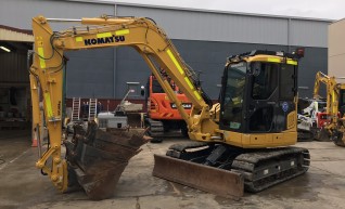 KOMATSU 8T FULL SPEC 1