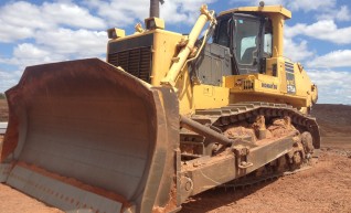 Komatsu D375-5 Dozer 1