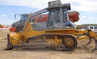 KOMATSU D65EX DOZER 1