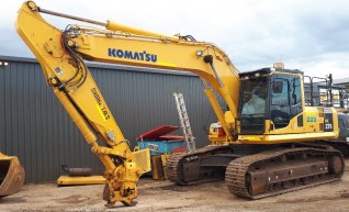 27T Komatsu Excavator 1