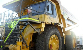 Komatsu HD785-5 Dump Truck 1