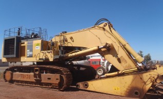 Komatsu PC1250-7 Excavator 1