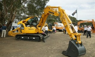 Komatsu PC88MR-8 Excavator 1