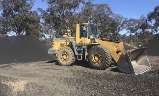 Komatsu WA420 Wheel Loader 1