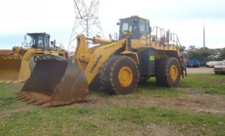 Komatsu WA600-6 Wheel Loader 1