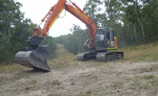 KR 30 HITACHI ZX135US-3 1