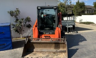 Kubota Svl75 Tracked Skid Steer Loader 1