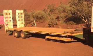 Low Loader Tag Float - 16.5T payload 1