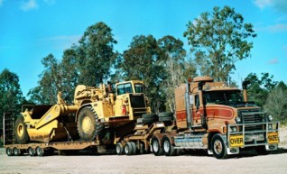 Mack Superliner Low Loader 1