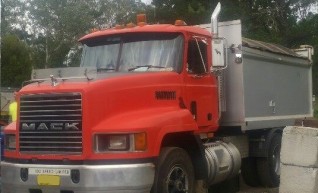 Mack Tipper 1