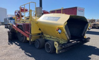 Dynapac F1000T Paver 1