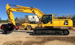 PC450-8 Komatsu Excavator 1