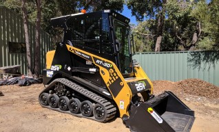 Posi Track RT30 Skidsteer 1