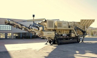 Rev 65 tonne Jaw crusher 1