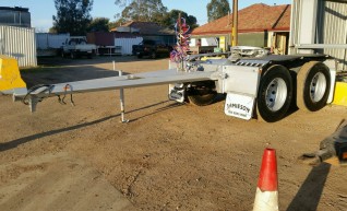 Road train Tandem dolly tripple rated.  1