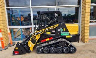 RT-25 (with trailer) Tracked Skid Steer 1
