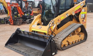 CAT 259 / 289 or KUBOTA SVL75 Posi-track 75 HP 1