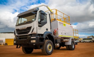 3500L 4x4 Service Truck - mine spec 1