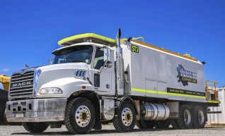 14,000L Mine Spec Service Trucks 1