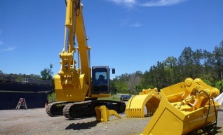 SH210-5 SUMITOMO 20 ton Excavator 1