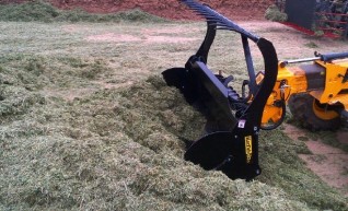 Silage Shark Bucket Grapple 1