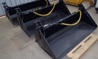 Skidsteer 4 in 1 Bucket 1