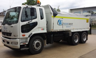 Tipper 13.5T Near New 1