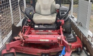 Toro 60 inch zero turn mower 1