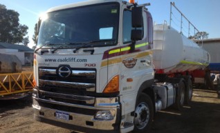 Tri Axle Semi Water Tanker 1