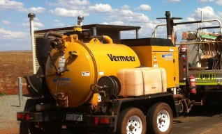 Vacuum  Trailer - Vermeer V250 1