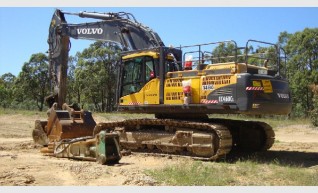 Volvo EC 460CL  Excavator 1
