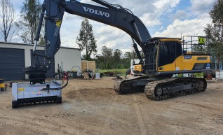 Volvo EC300DL Excavator w/FAE Groomer 1