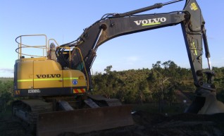 Volvo ECR305CL Excavator 1