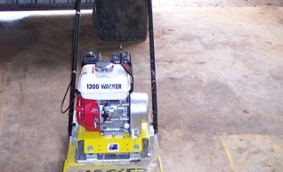 Wacker Plate Compactor 18â€ wide 1